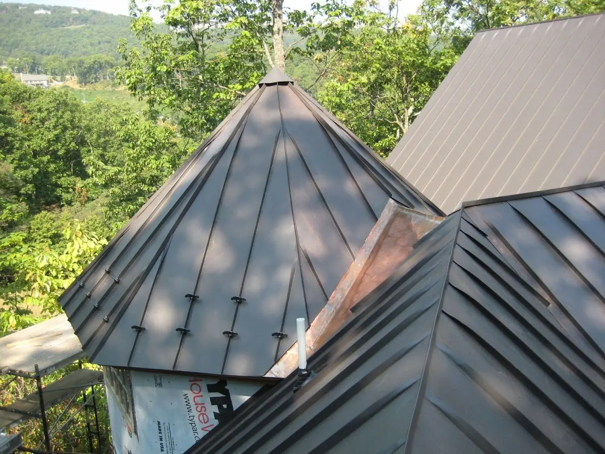 Professional Gutter Cleaning by Craftsman Roofing in Brewer